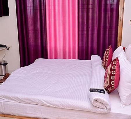 Ellays Dream Resort Kasauli Exterior foto